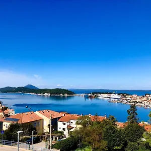 Beautiful View With Garage Space Apartman